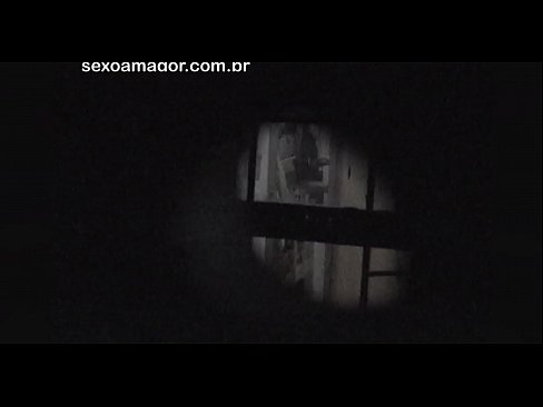 ❤️ Blondie word in die geheim video-opgeneem deur 'n buurtvoyeur wat agter hol bakstene versteek is ❌ Porno op af.com-porn-mz.ru ❌️